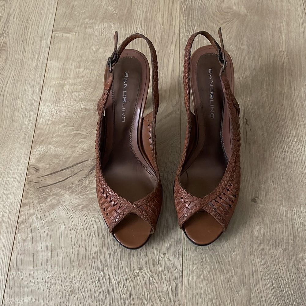 Bandolino leather peep toe sling back heels.